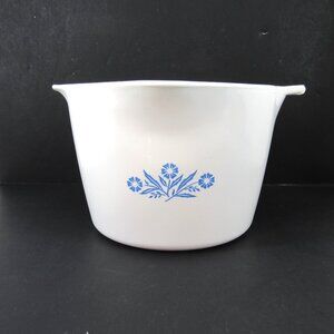 Corning Ware 2 Qt Sauce Maker Blue Cornflower Measuring 2-8 Cup with Pour Spout